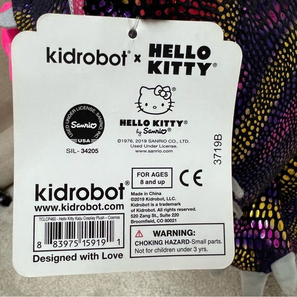Hello Kitty dinosaur Cosplay Con plush - Picture 12 of 13